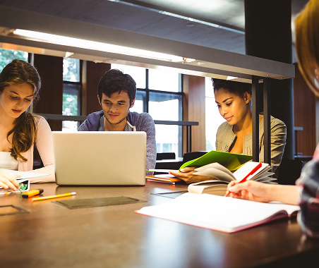 Meilleures pratiques de réussite scolaire pour écoles et familles